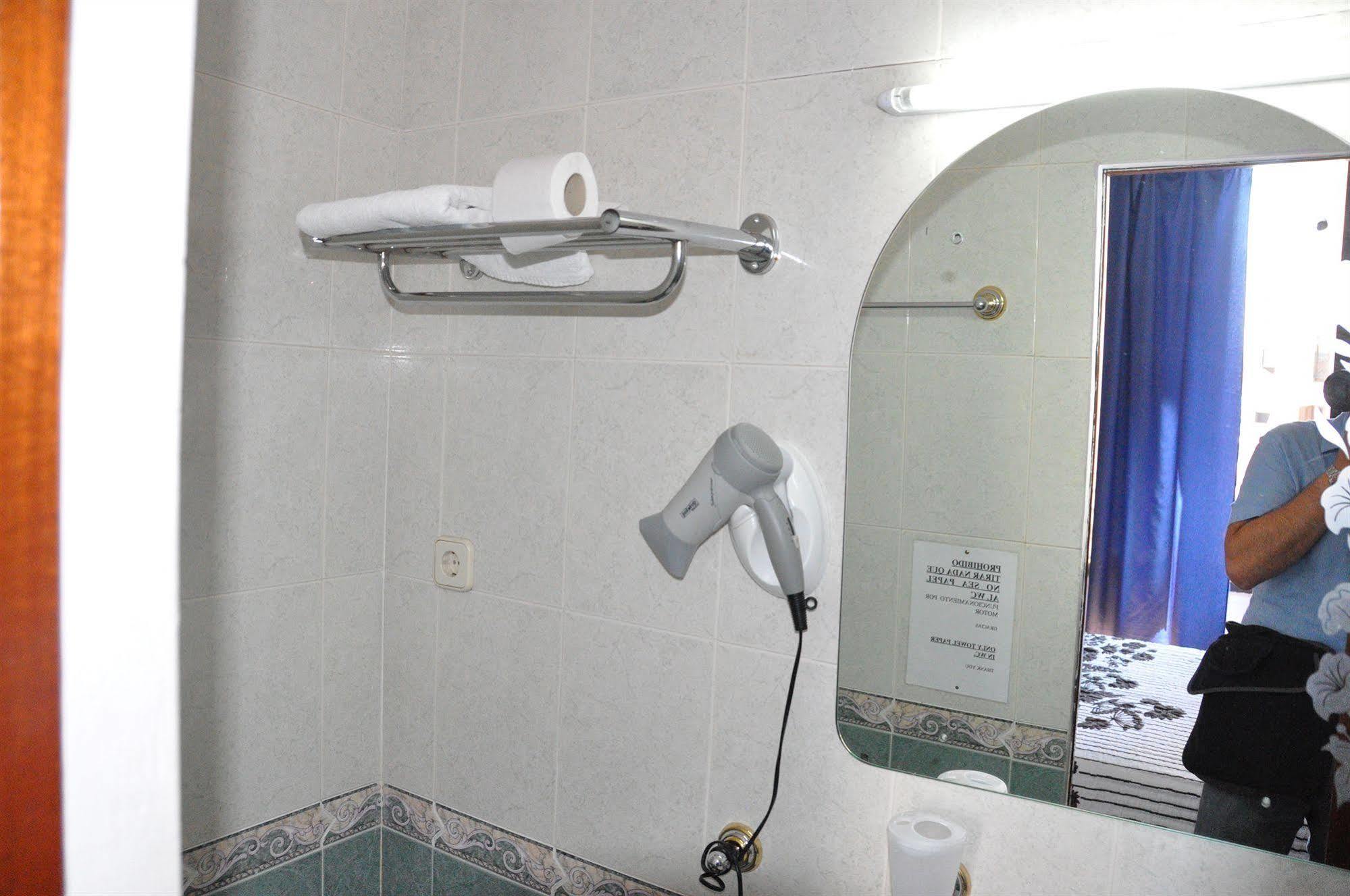 Hostal Miami Madrid Eksteriør bilde