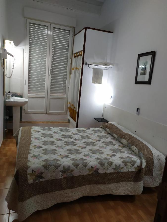 Hostal Miami Madrid Eksteriør bilde